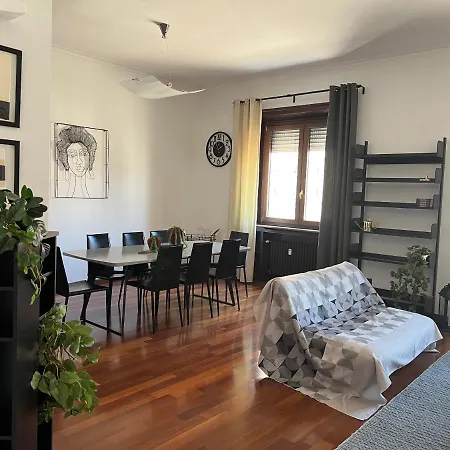 Rebecca's Collection: Repubblica Milano